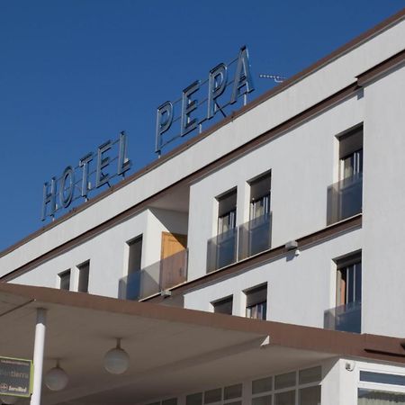 Hotel Pepa Villafranca de Ebro 외부 사진